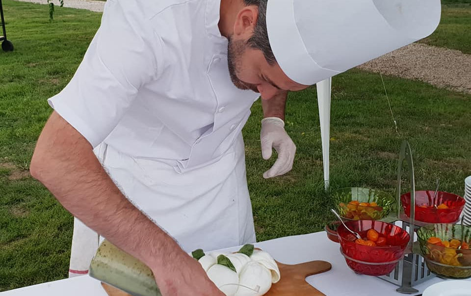 Atelier mozzarella tressé et tomates confites